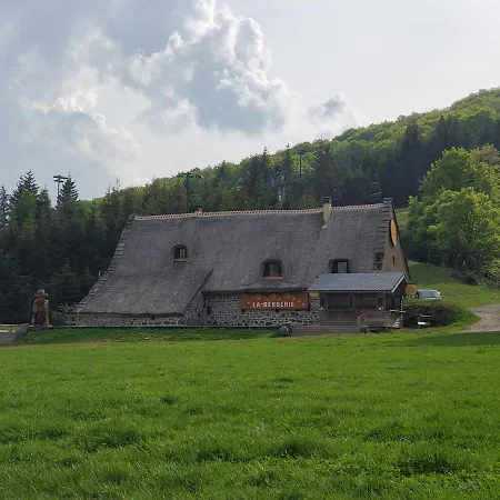 Bel Spacieux 44m² A Pour 6 Personnes Apartament Super Besse