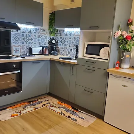 Bel Spacieux 44m² à Pour 6 Personnes Apartamento